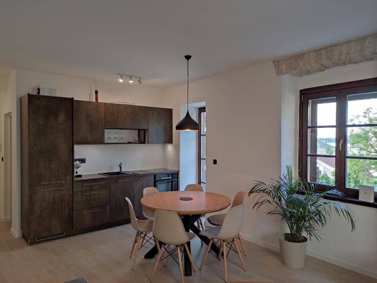 Apartvilla Castropola Экстерьер фото