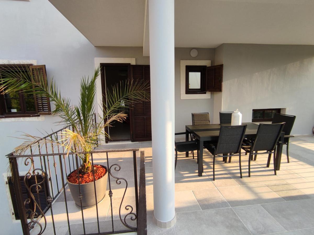 Apartvilla Castropola Экстерьер фото