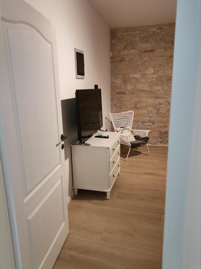 Apartvilla Castropola Экстерьер фото